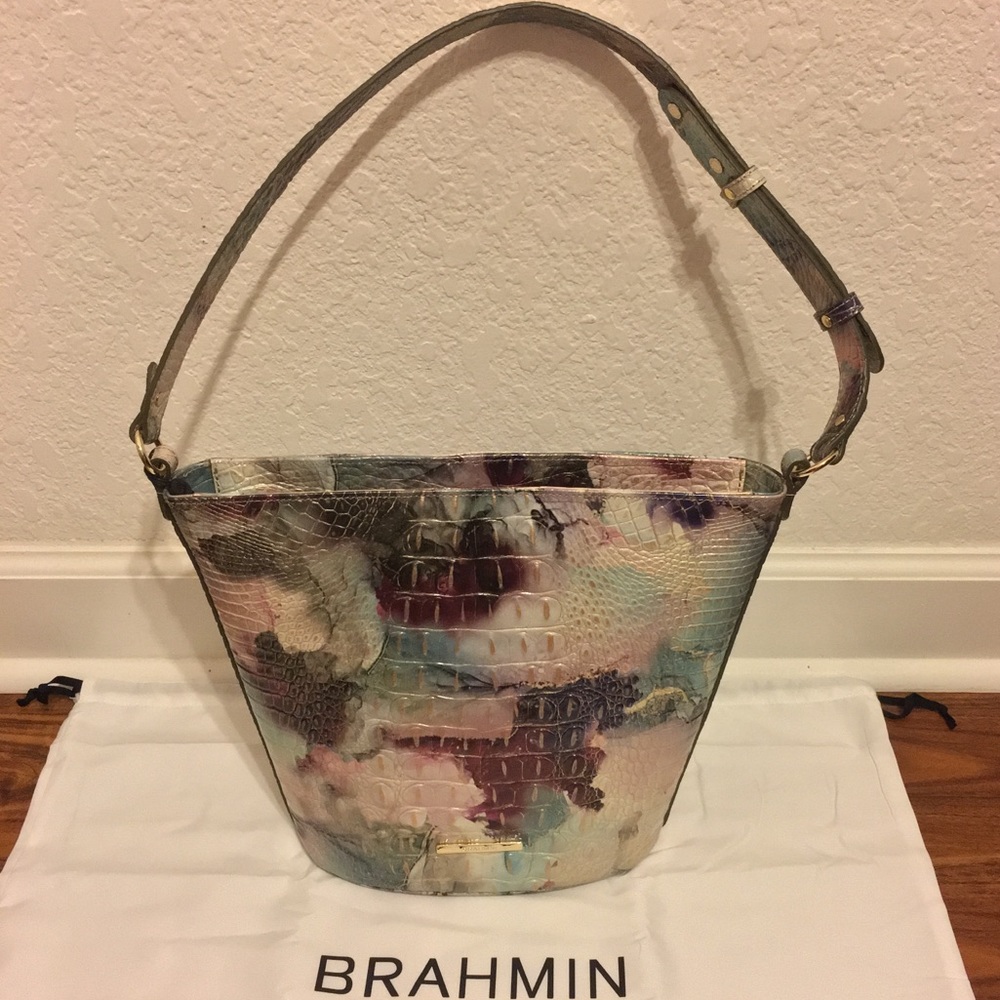 NWT BRAHMIN Melbourne Collection Quinn Bucket Bag